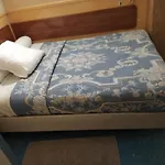 Hotel A La Pinte Du Nord *