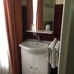 A La Pinte Du Nord Hotel París