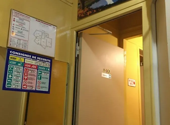 Hotel A La Pinte Du Nord