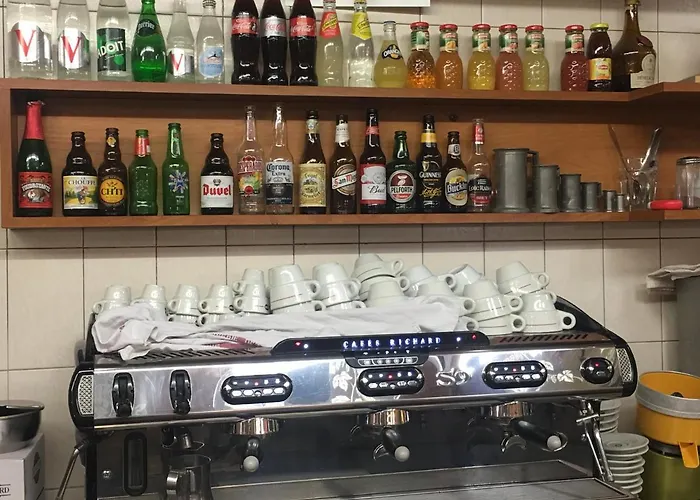 Hotel A La Pinte Du Nord *