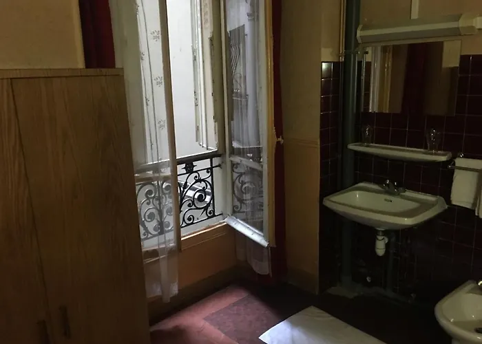 Hotel A La Pinte Du Nord Paris